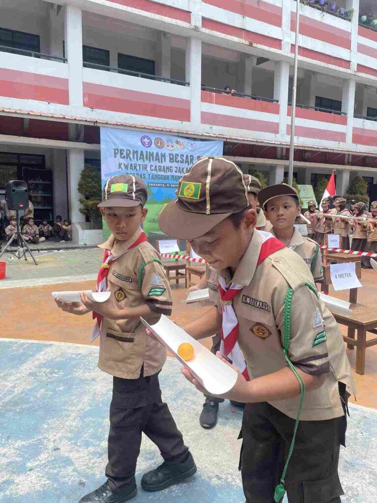 48 Barung Unjuk Keterampilan dan Sportivitas dalam Permainan Besar Siaga Jakarta Barat
