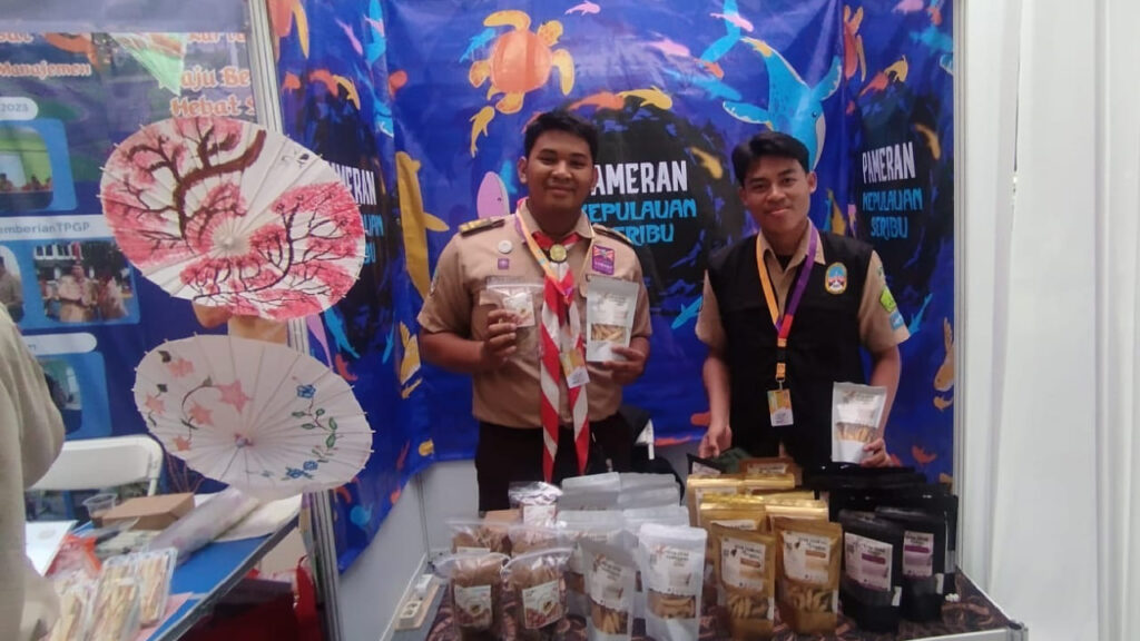 Kwarcab Kepulauan Seribu Pamerkan Kerupuk Ikan dan Stik Cumi di Festival Saka 2025