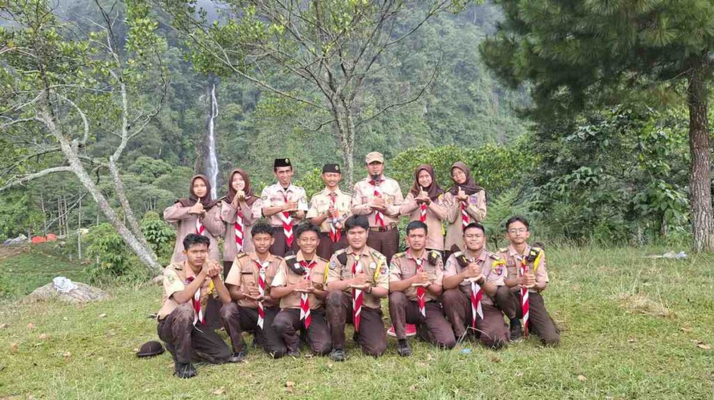Pramuka MAN 5 Jakarta Sukses Gelar LAKBAN 2026 di Curug Cibeureum