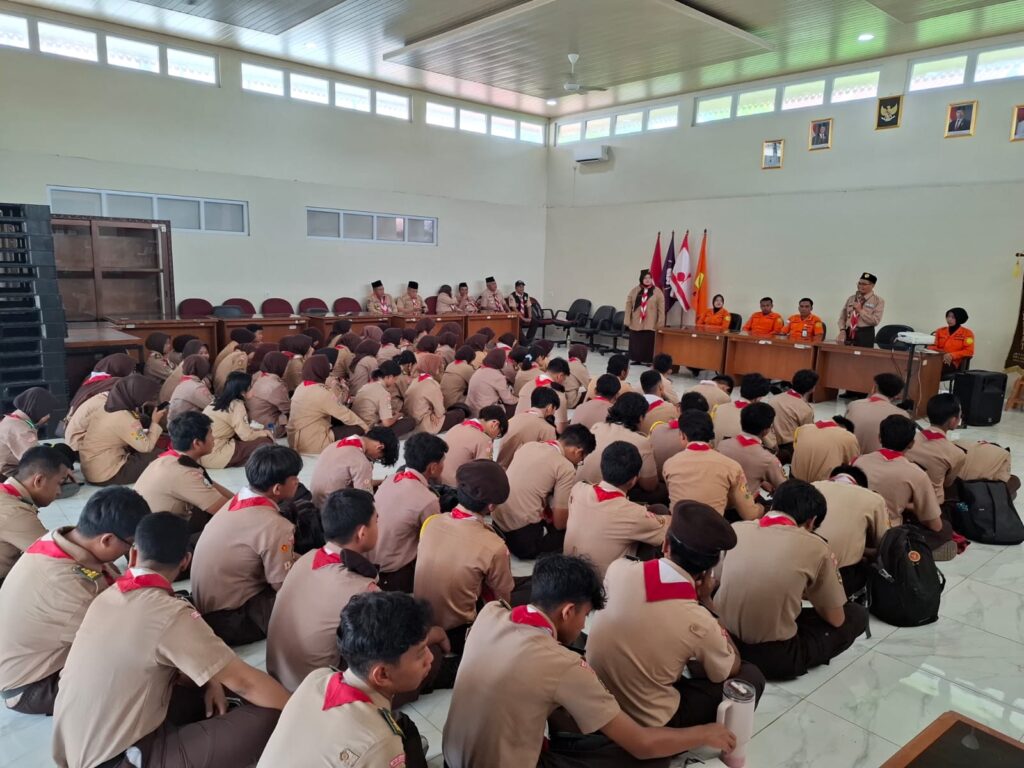 Kwarcab Jakarta Selatan Kenalkan Saka SAR kepada 90 Penegak dan Pandega
