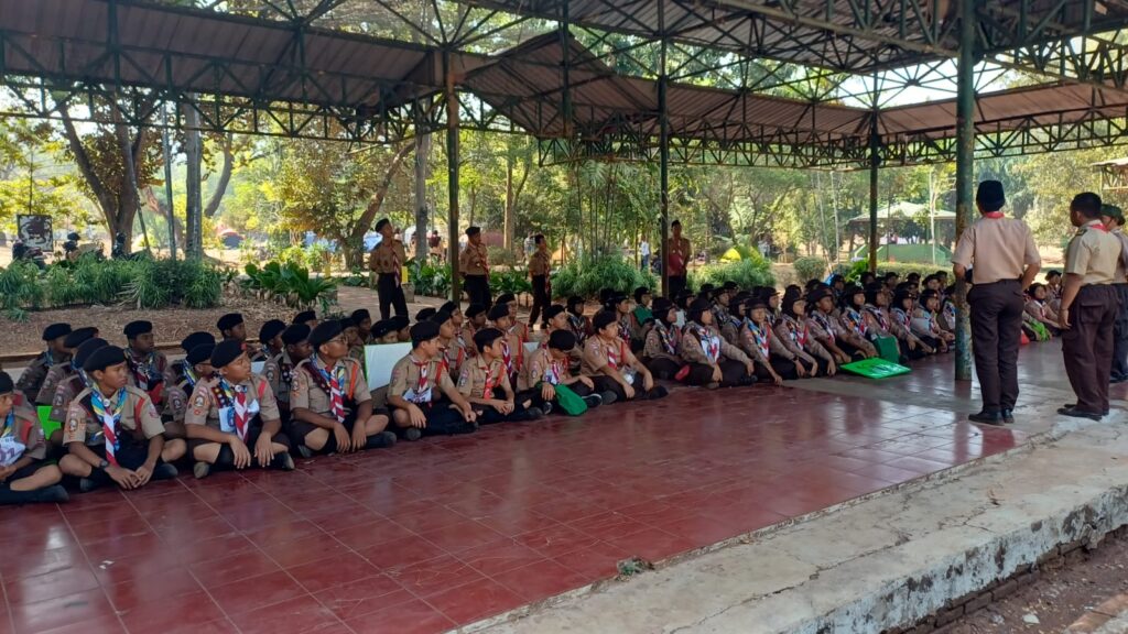 22 Regu Pramuka Penggalang Ikuti LT-II Kwarran Kebayoran Baru di Bumi Perkemahan Apiari Ragunan